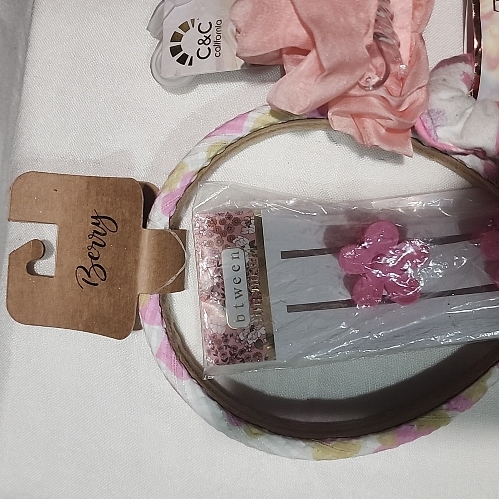 Colorful Hair Accessories Set - Picture 4 of 4